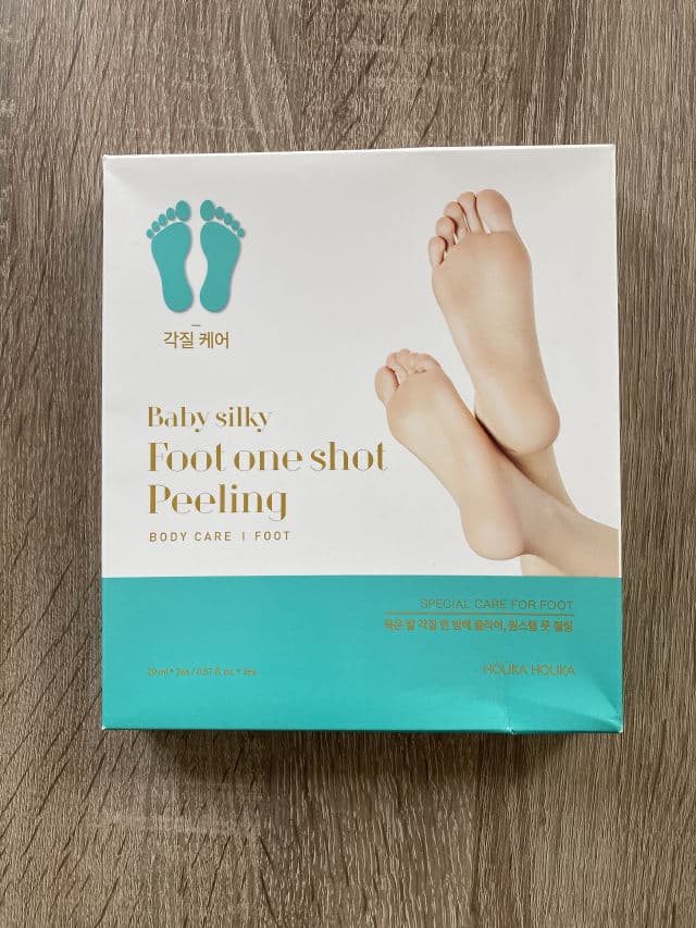HOLIKA HOLIKA Baby Silky Foot One Shot Peeling Foot Pack review photo by marina4ever