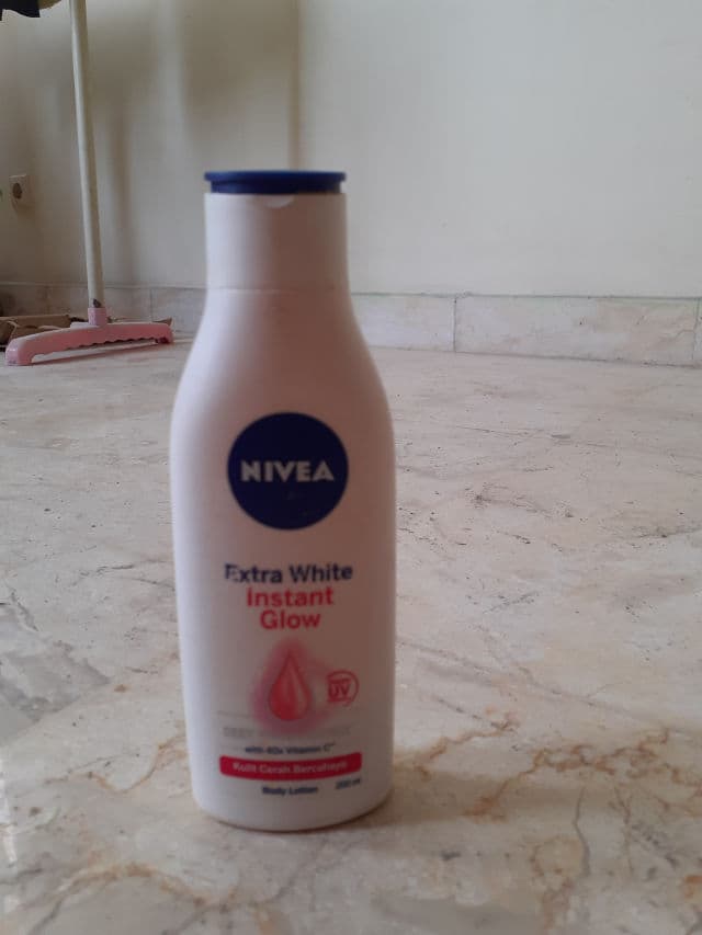 Nivea Extra White Instant Glow Serum review photo by marisa82