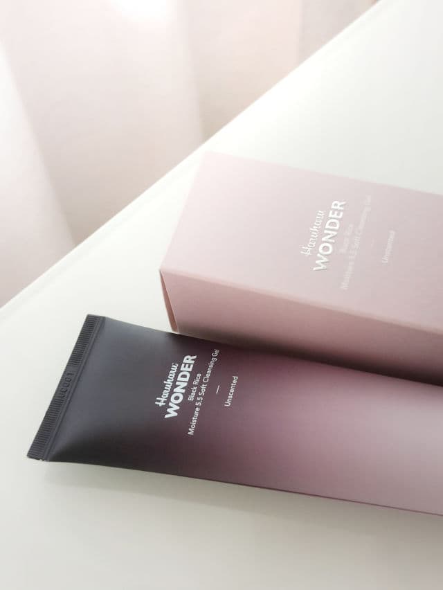 Black Rice Moisture 5.5 Soft Cleansing Gel product review