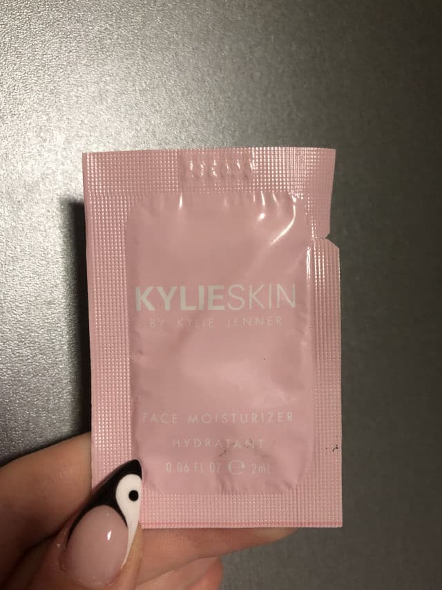 KYLIE SKIN Face Moisturizer review photo by mateack