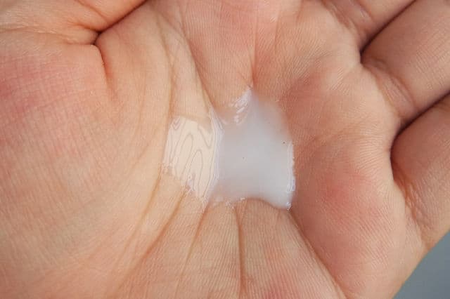 Aveda Botanical Kinetics Purifying Creme Cleanser review photo by matromao