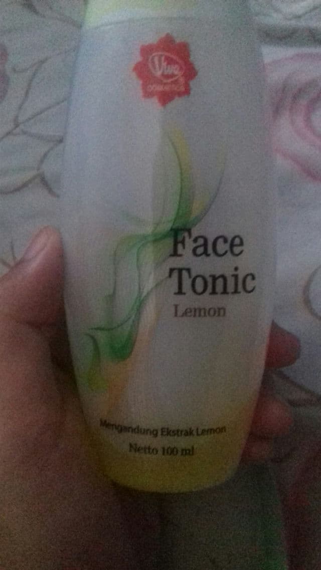 Viva Cosmetics Face Tonic Lemon review photo by maulidaa