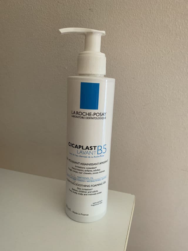 La Roche-Posay Cicaplast Lavant B5 Soothing Wash review photo by mba