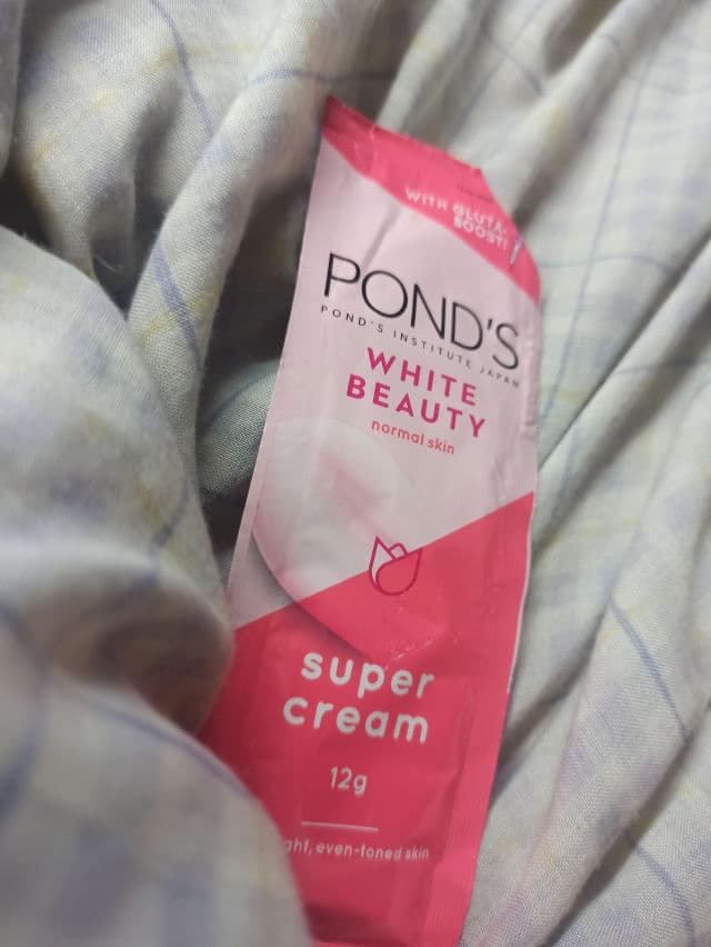 Pond's White Beauty Super Cream review photo by strawberryberi
