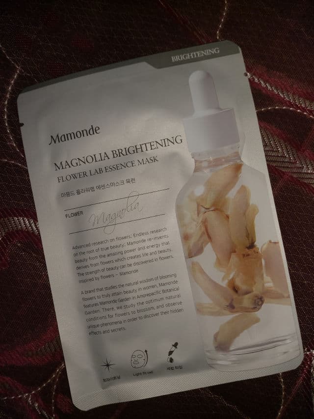 Mamonde Magnolia Flower Lab Essence Sheet Mask review photo by meganchox
