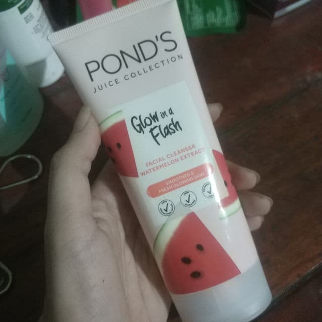 Pond's Juice Collection Cleanser Watermelon Extract review photo by megaysa