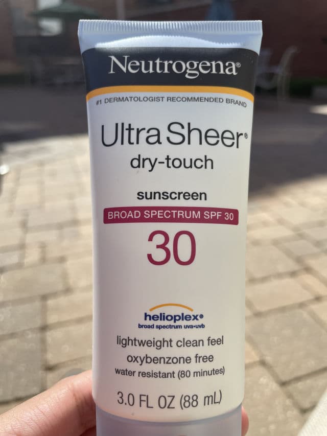 Neutrogena Ultra Sheer Dry-Touch Sunscreen SPF 30 review photo by mhid