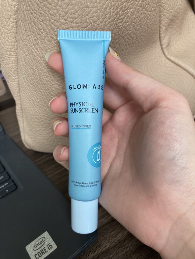 Glowlabs Physical Sunscreen SPF 50 PA+++ review photo by micheel