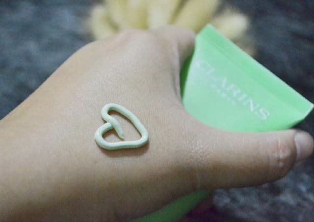 Clarins SOS Pure Rebalancing Clay Mask review photo by michelledexplorer