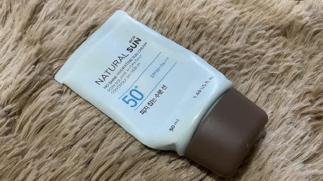 THE FACE SHOP Natural Sun Eco No Shine Hydrating Sun Cream SPF50+ PA+++ review photo by michelledexplorer