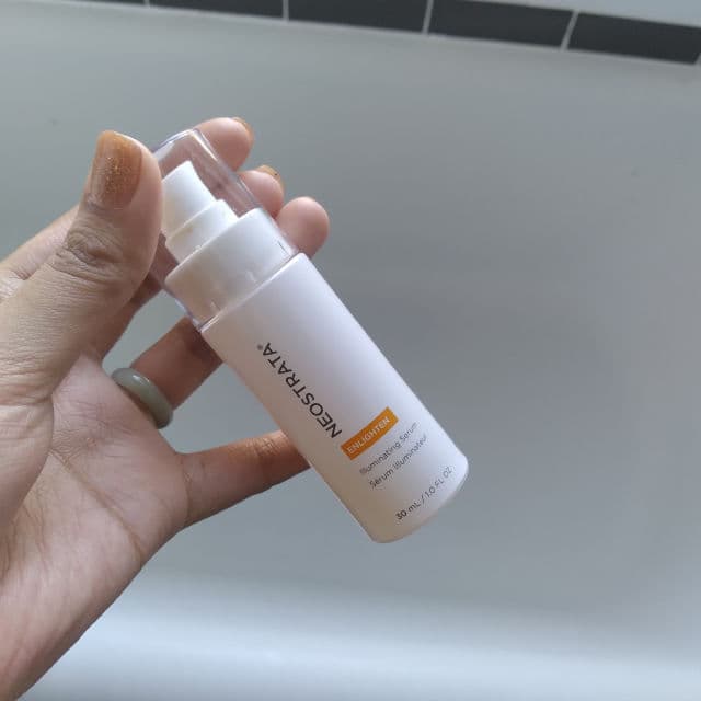 NeoStrata Enlighten Illuminating Serum review photo by midnightmoonmakeup