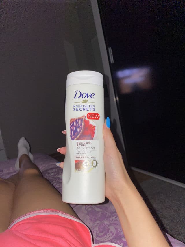 Dove Nourishing Body Care Essential Body Lotion review photo by mihaelalhristova