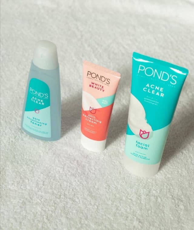 Pond's White Beauty Detox Perfecting Cream For Oily Skin review photo by mikimi