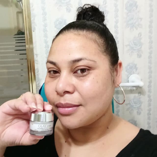 Olay Collagen Peptide 24 Eye Cream review photo by milian