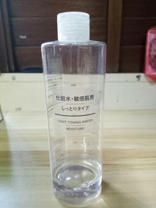 MUJI Light Toning Water Moisture review photo by minaaaaaa