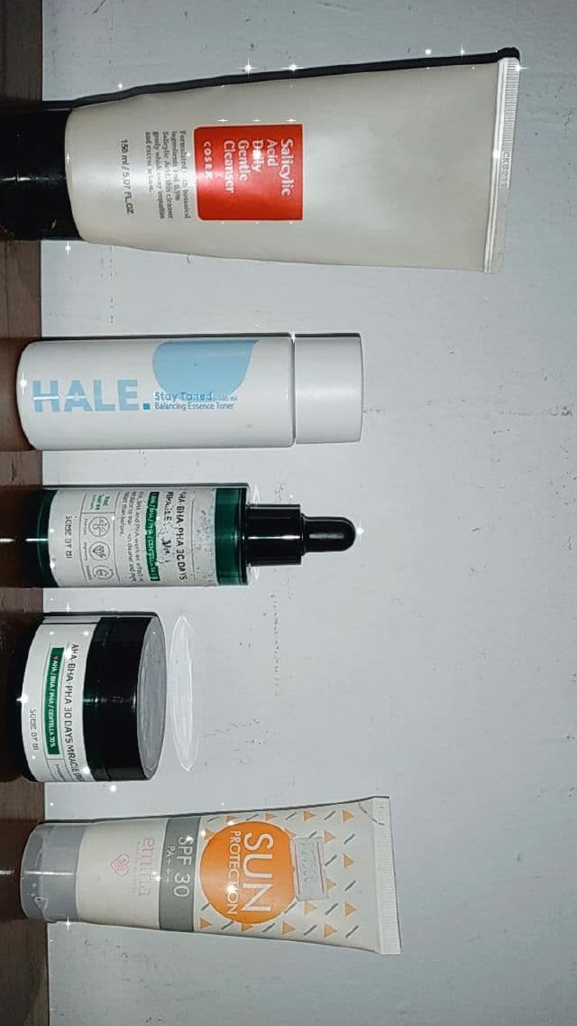 HALE. Stay Toned. Balancing Essence Toner review photo by misellarwootah