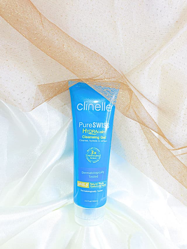 Clinelle PureSwiss Hydracalm Caring Milk Cleanser review photo by missedvivian