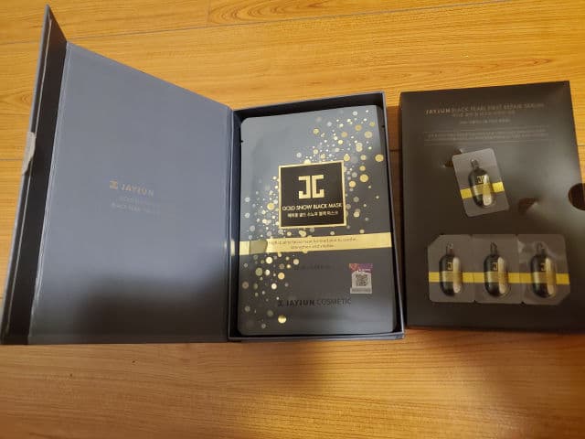 Jayjun Gold Snow Black Mask with Black Serum: Black Pearl First Repair Serum review photo by missjun01