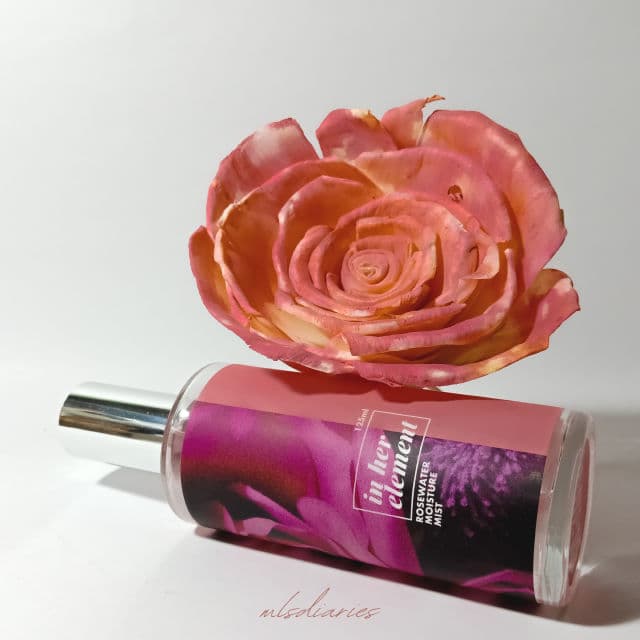 In Her Element Rosewater Moisture Mist	 review photo by mlsdiaries