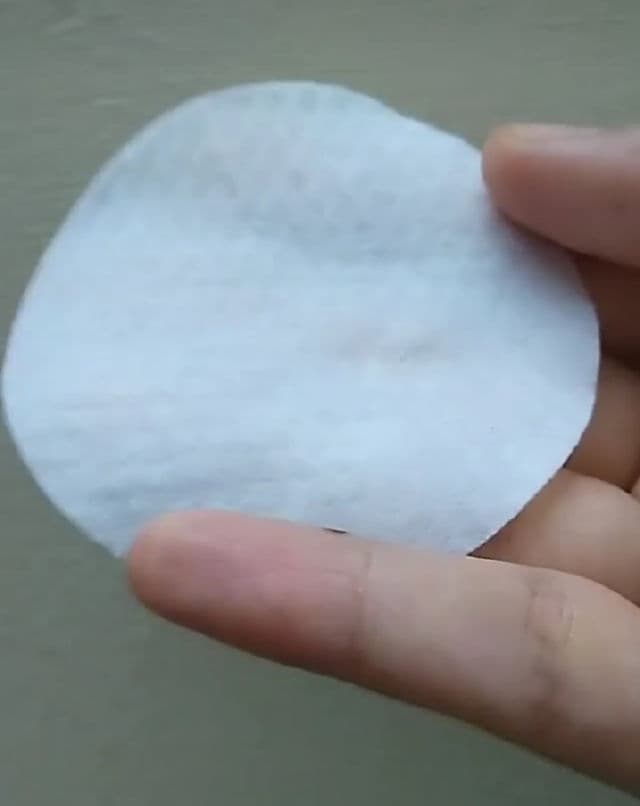 Ariul Smooth & Pure Peeling Toner Pad review photo by Skinieee