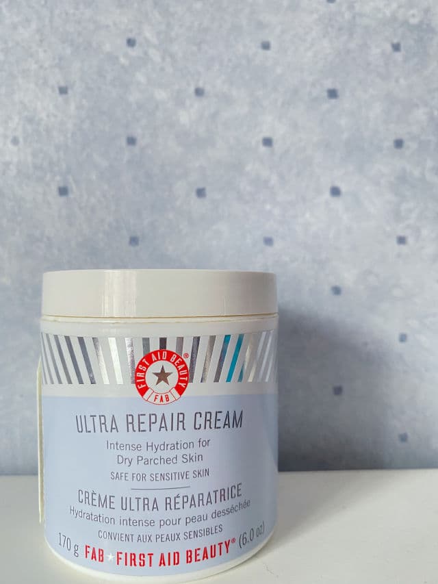 First Aid Beauty Ultra Repair Cream Intense Hydration review photo by moonadri