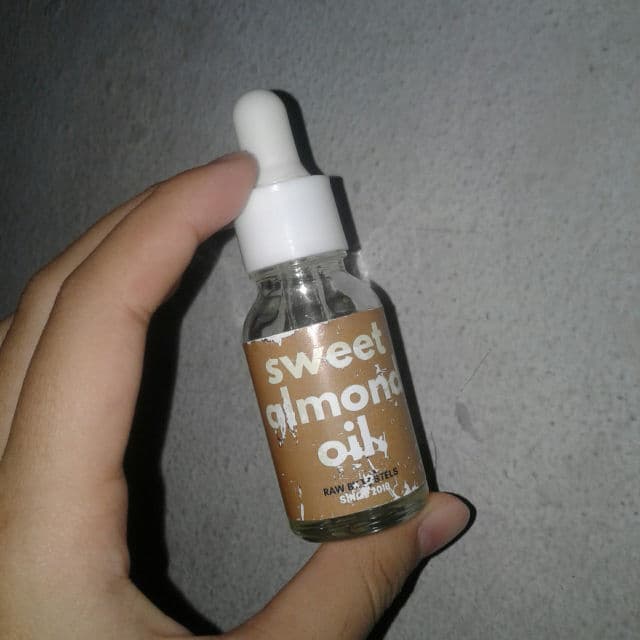 The Pastels Shop Sweet Almond Oil review photo by mybeautyskin