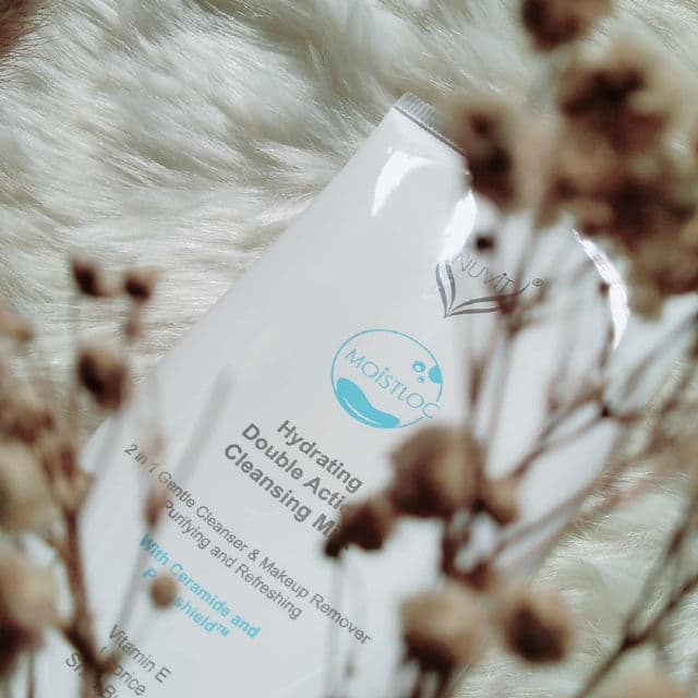 NUViT MoistLoc Hydrating Double Action Cleansing Milk review photo by myskinbeautydiary