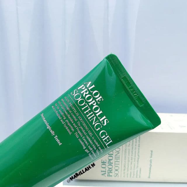 BENTON Aloe Propolis Soothing Gel review photo by nabillah