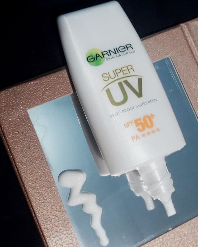 Garnier Skin Naturals Light Super UV SPF50 review photo by nadiyahfrht