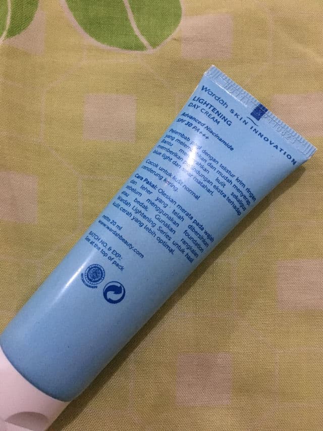 Wardah Lightening Day Cream Advanced Niacinamide review photo by nayshb