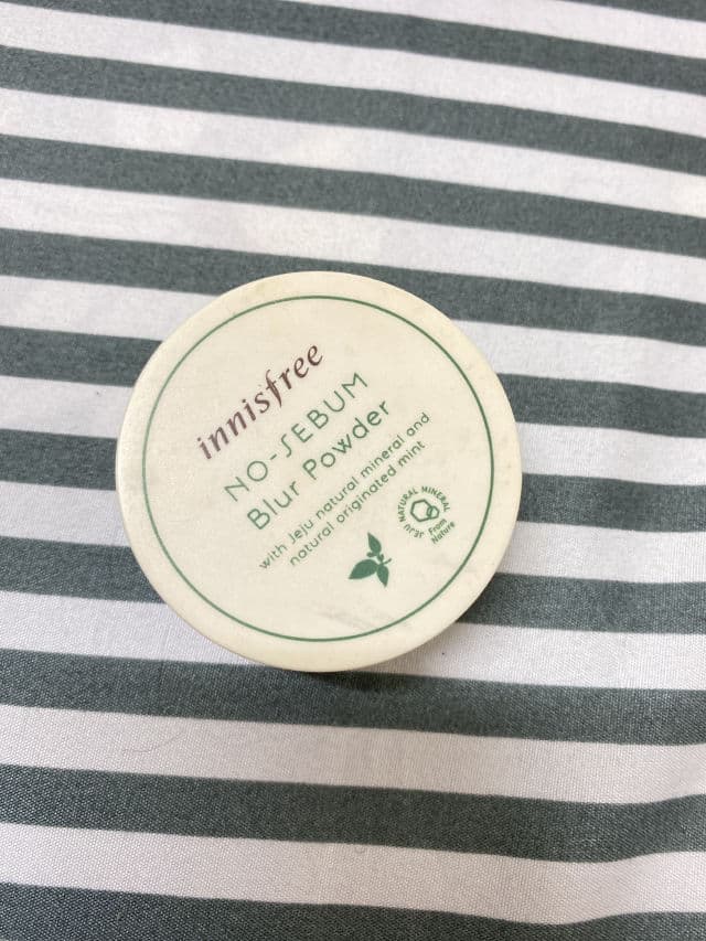 INNISFREE No-Sebum Blur Powder review photo by nesaaa