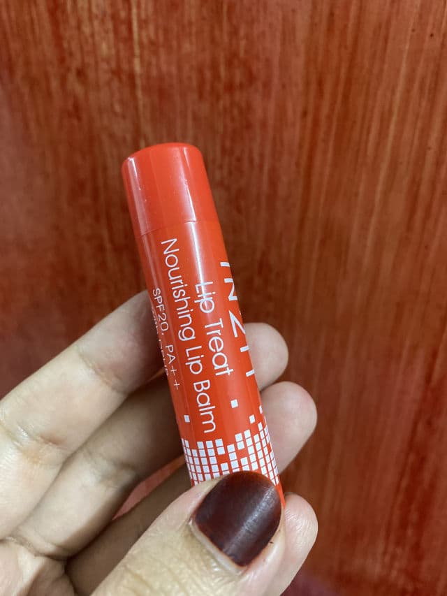 IN2IT Lip Treat SPF 20 PA++ Raspberry review photo by nesaaa