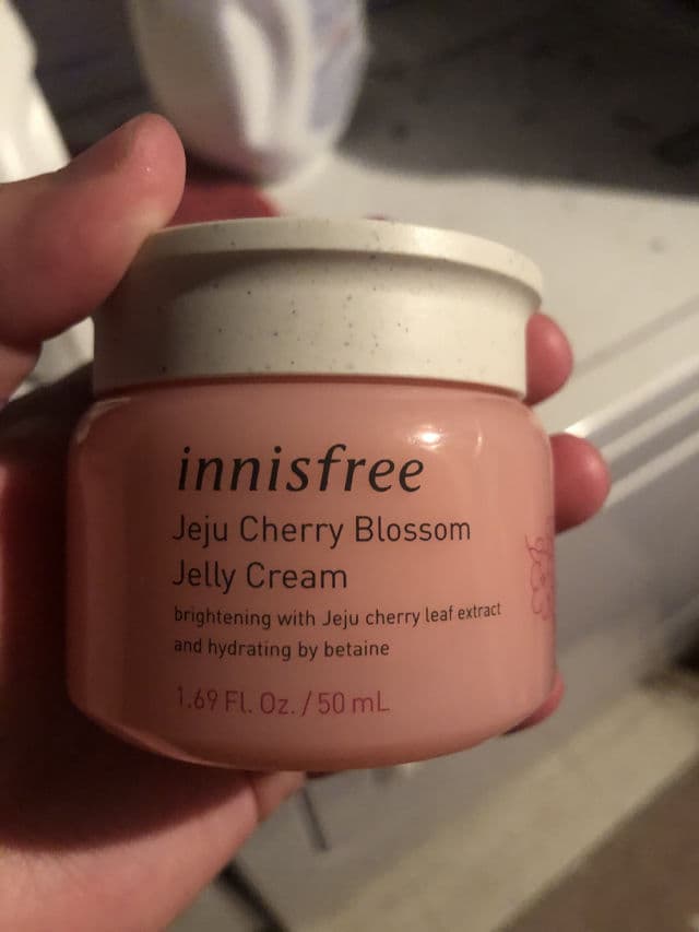 INNISFREE Jeju Cherry Blossom Jelly Cream review photo by nickyzb