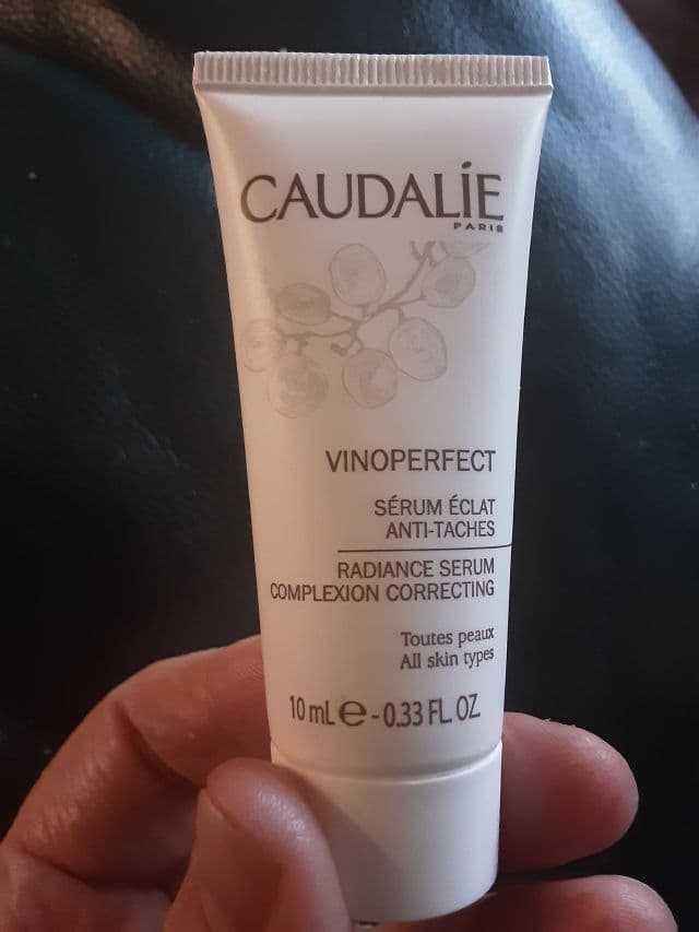 Caudalie Paris Vinoperfect Radiance Serum review photo by nicolletiti