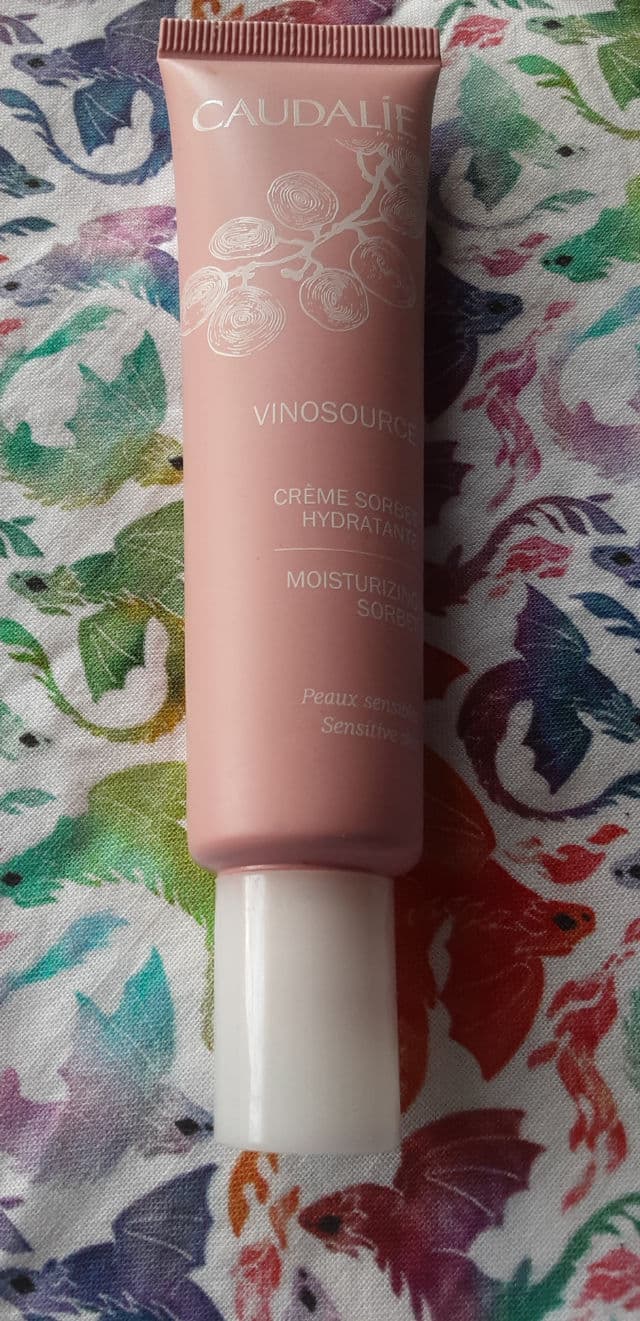 Caudalie Paris Vinosource Moisturizing Sorbet review photo by nicolletiti