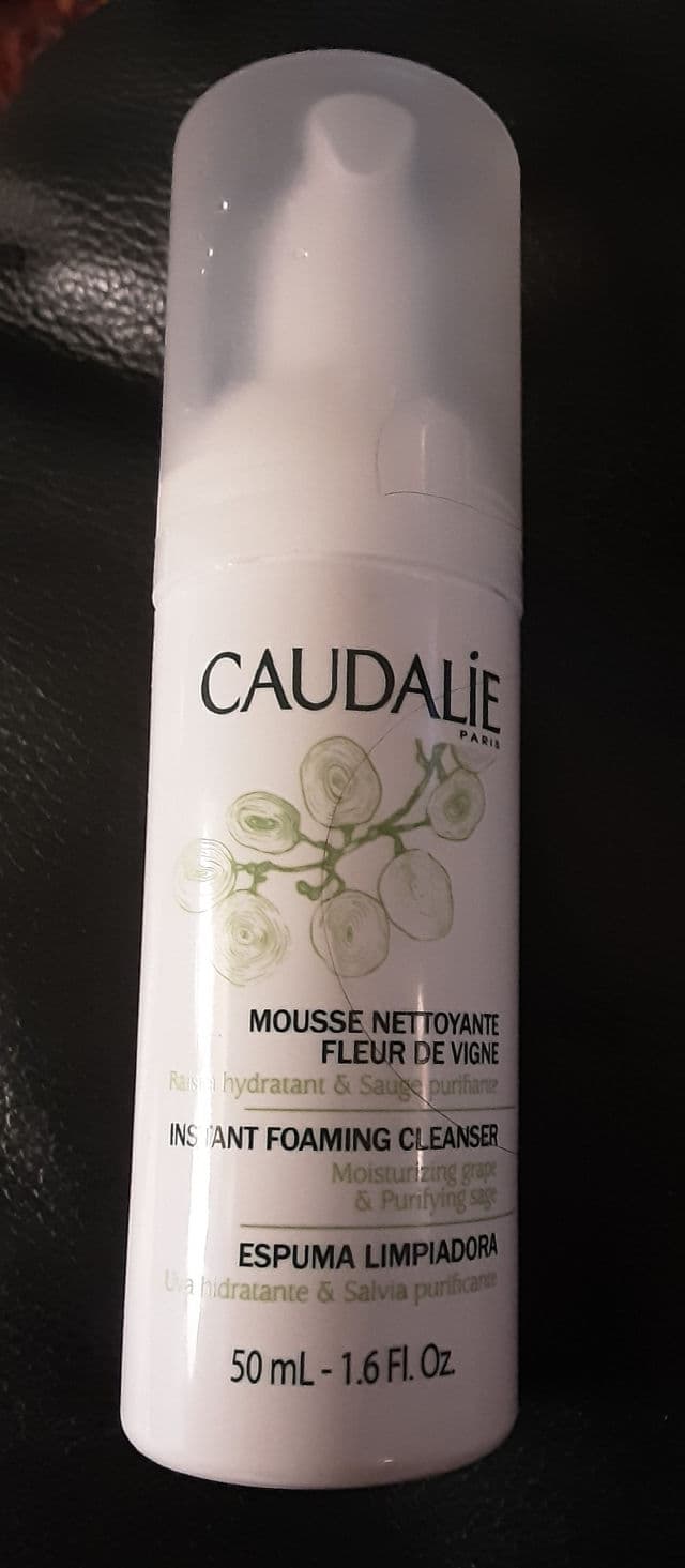Caudalie Paris Instant Foaming Cleanser review photo by nicolletiti
