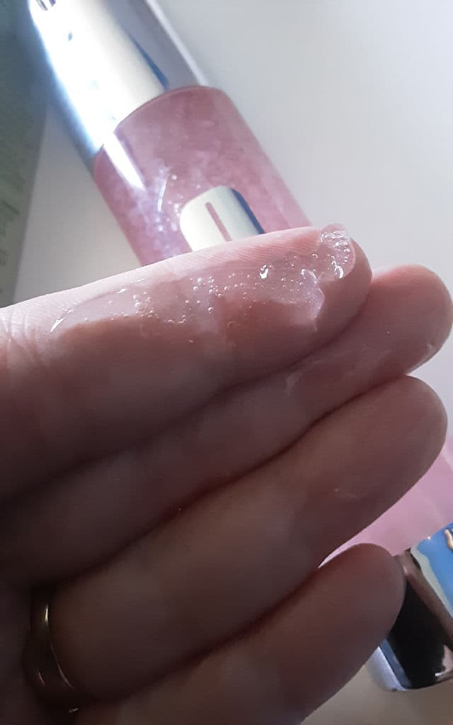 Clinique Moisture Surge Hydrating Supercharged Concentrate review photo by nicolletiti