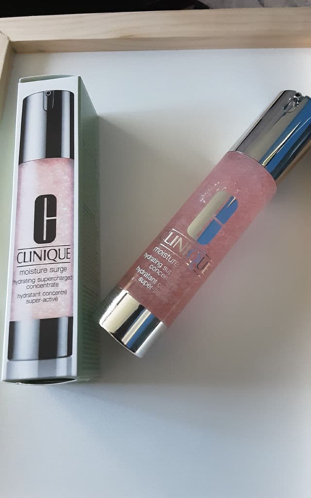 Clinique Moisture Surge Hydrating Supercharged Concentrate review photo by nicolletiti