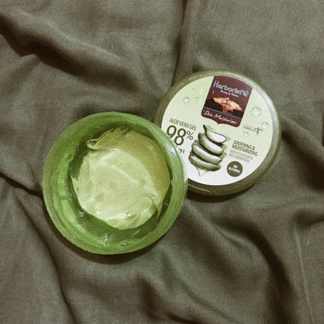 Herborist Aloe vera Gel 98% - Shoothing & Moisturizing review photo by nikenutami