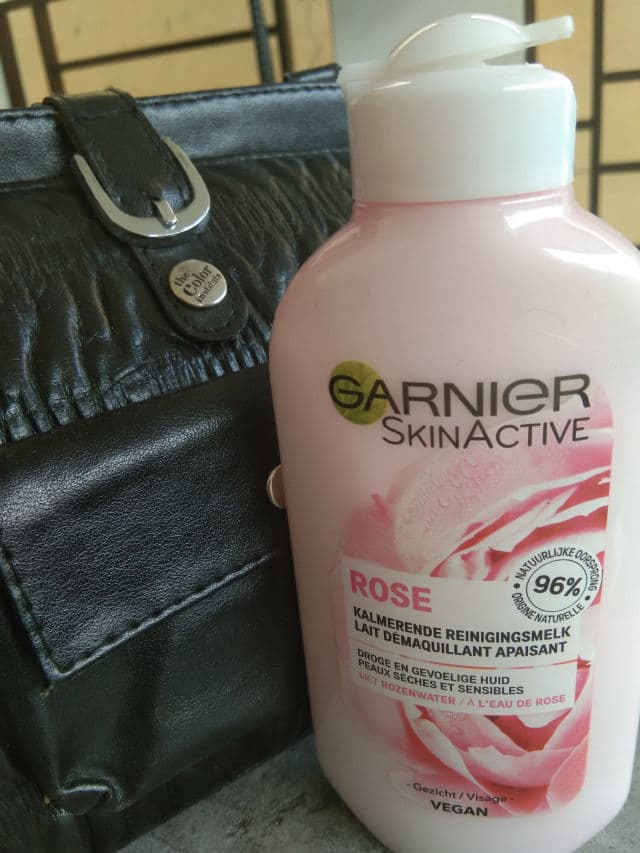 Garnier  Natural Rose Cleansing Milk Sensitive Skin review photo by nikkian