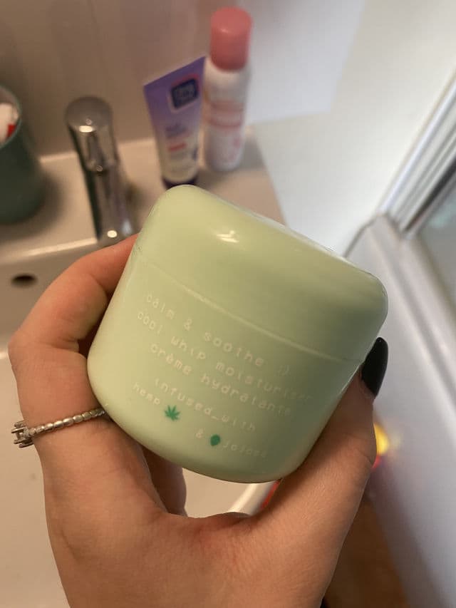 Glow Hub Calm & Soothe Cool Whip Moisturiser review photo by nimiii