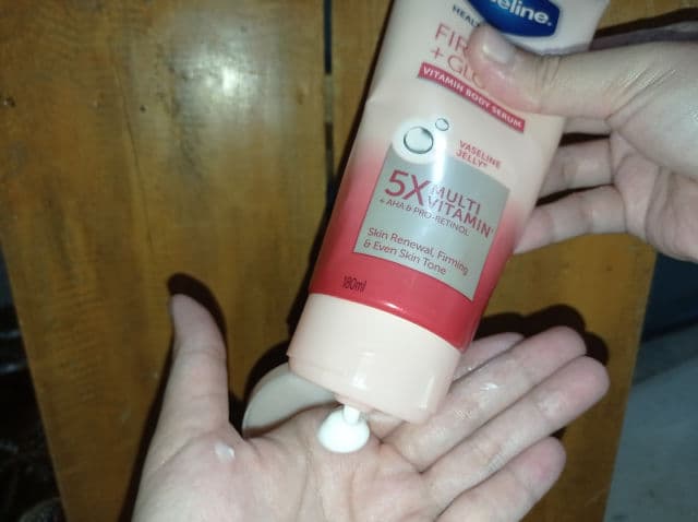 Vaseline Healthy Bright Vitamin Body Serum Firm Glow review photo by nini908