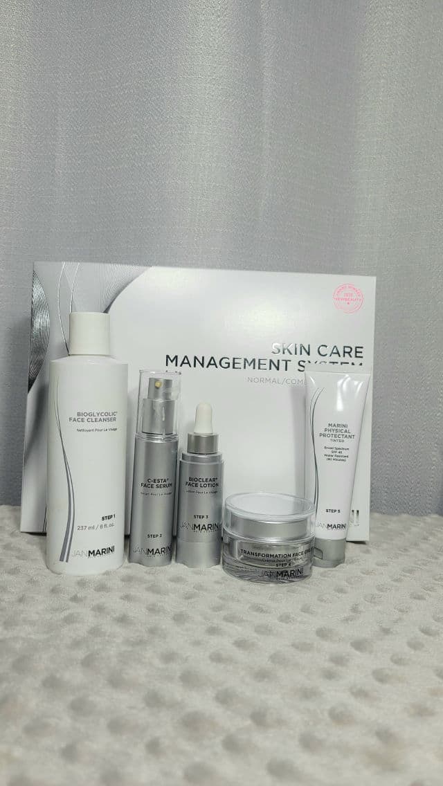 Jan Marini Skin Research Bioglycolic Bioclear Lotion review photo by effortlessallure