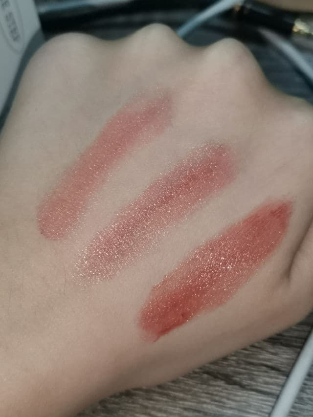 Human Heart Nature  Tinted Lip Balm - Island Kiss review photo by reviewsbynor