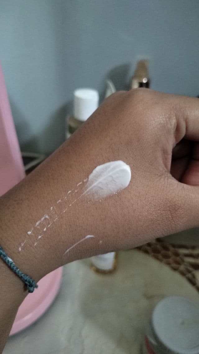 Pond's Age Miracle Whip Cream review photo by noviesun