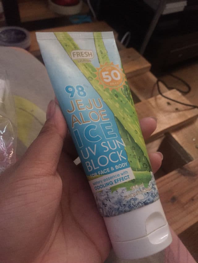 Fresh Skinlab Jeju Aloe Ice Sunblock SPF50 review photo by nroan