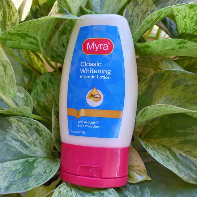 Myra Classic Whitening Vitamin Lotion review photo by nuTELLA