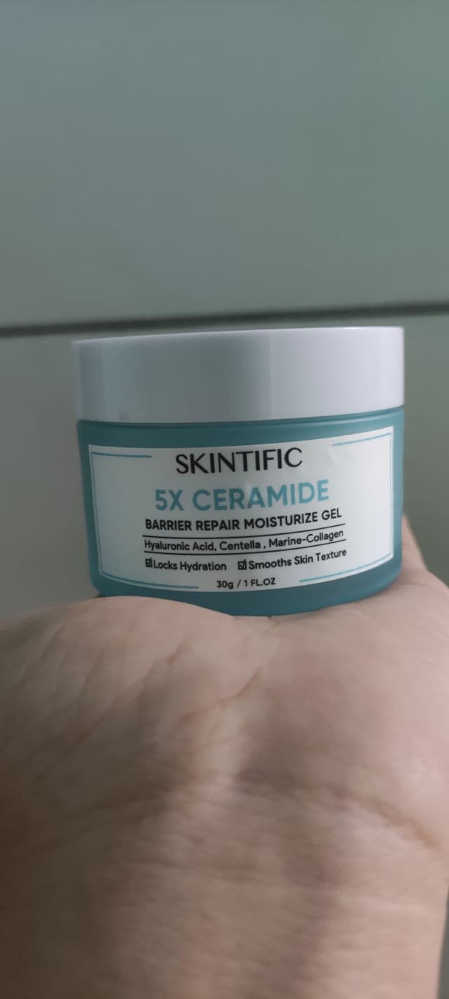 Skintific 5x Ceramide Barrier Repair Moisture Gel  review photo by nurulariatama