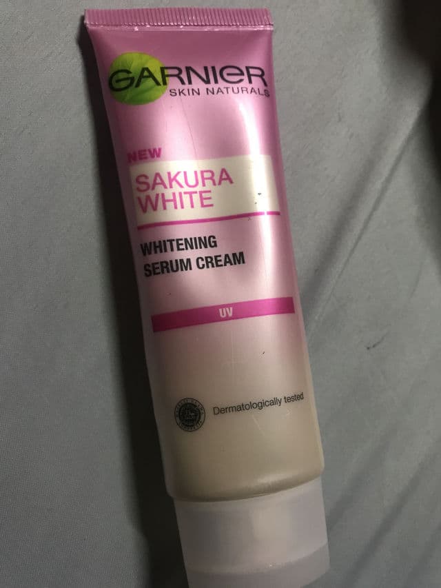 Garnier Sakura White Serum Cream review photo by nyahh