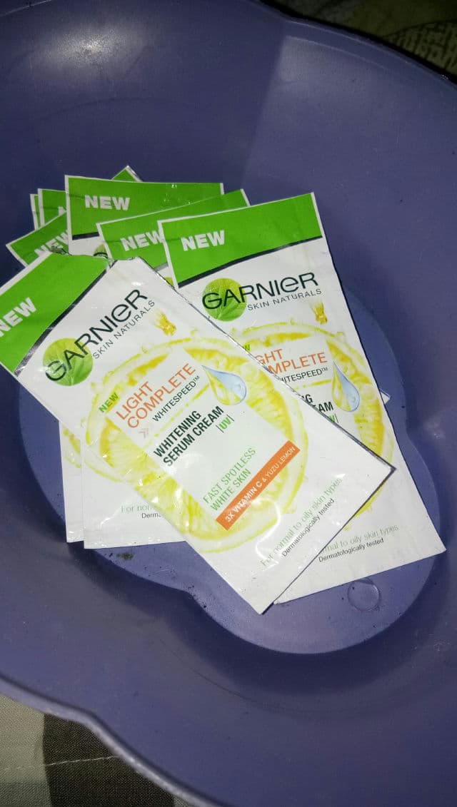 Garnier Light Complete White Speed 12H Shine-Free Whitening Serum Cream review photo by oanfoan